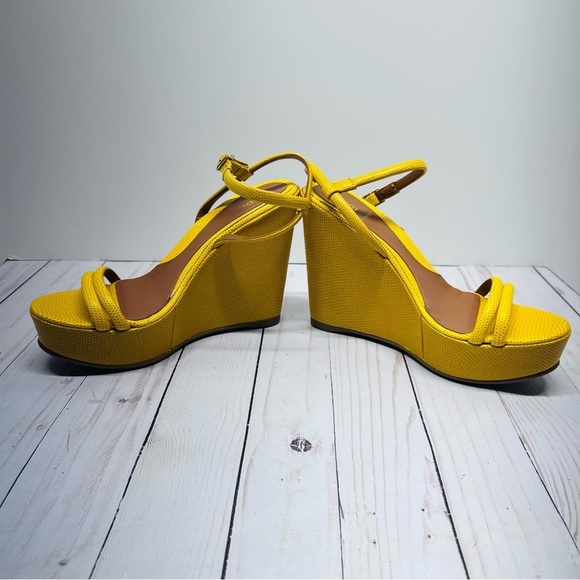 Fendi NEW WITHOUT BOX Yellow Wedge Sandals Size 36.5 - Picture 13 of 14